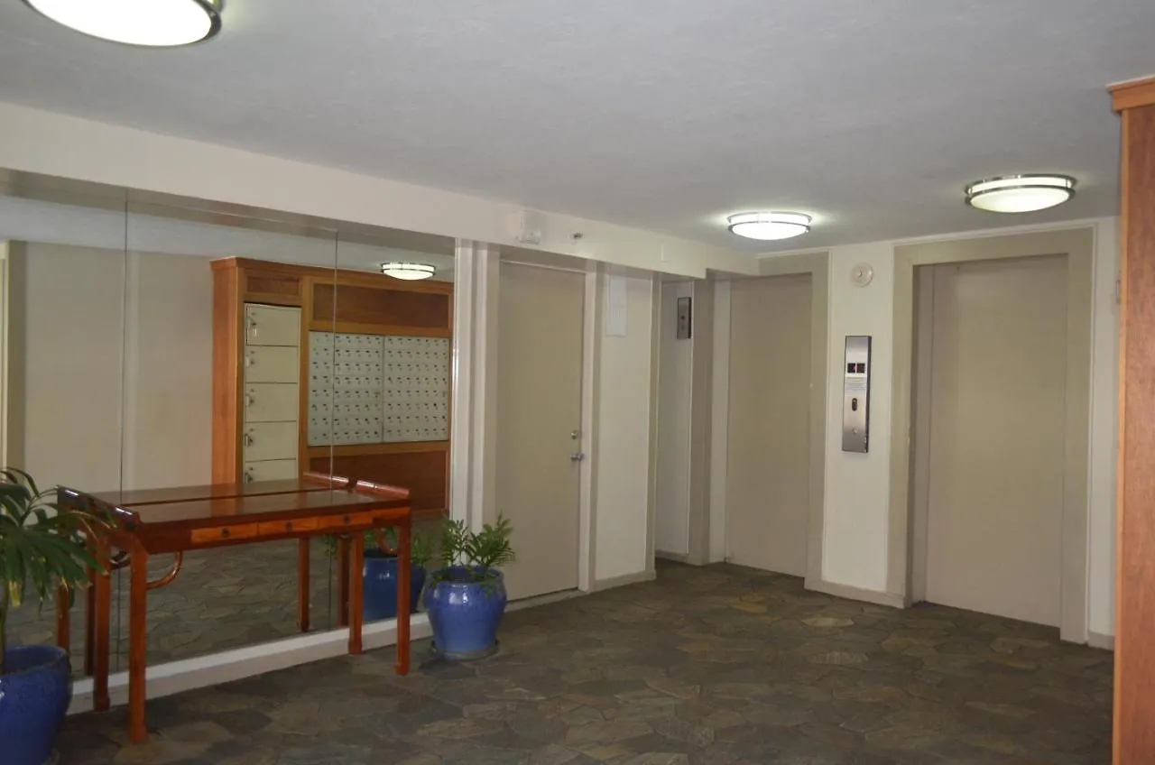Kuhio Village 810A King Studio, Waikiki Ocean View! Honolulu
